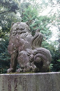 鬼頭政一の狛犬