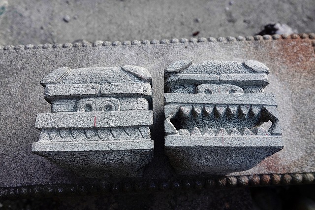 アールデコ調で直線的に